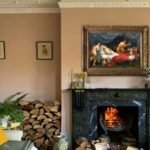 Retro Classic European Palace Character